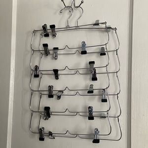 Multi-Tiered Skirt/Shorts/Scarf Hanger